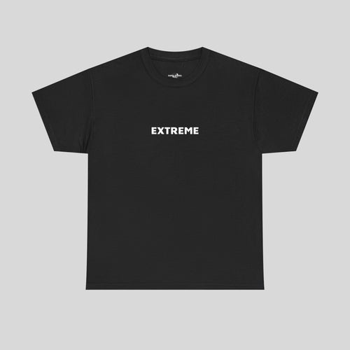 Schwarzes Printify EXTREME T-Shirt mit großem, buntem Druck auf der Vorderseite, aus weichem Baumwollstoff gefertigt.