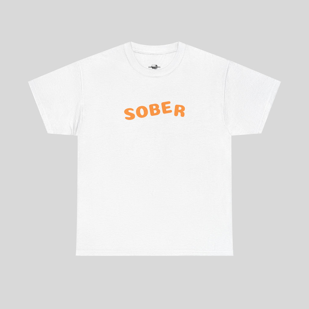 Schwarzes Sober T-Shirt von Printify mit klassischem Schnitt, auf dem ein minimalistisches Design zu sehen ist.