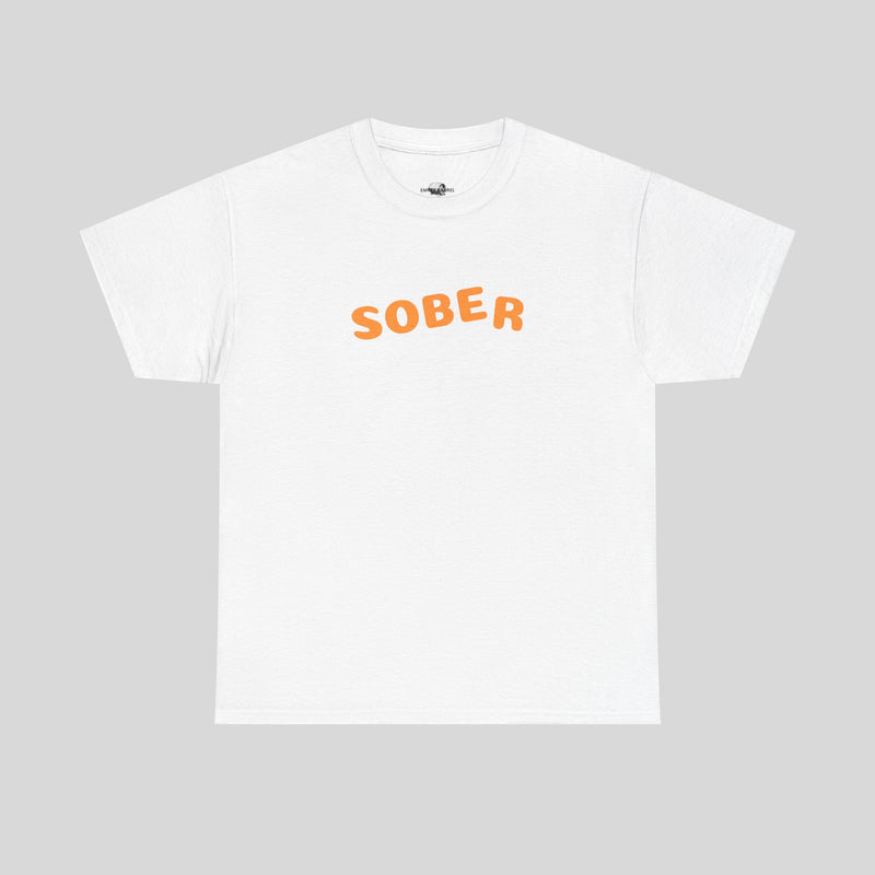 Schwarzes Sober T-Shirt von Printify mit klassischem Schnitt, auf dem ein minimalistisches Design zu sehen ist.